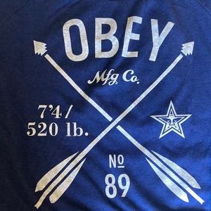 Obey sweater